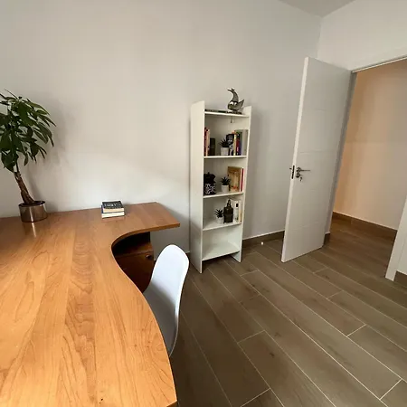 Valdenebro Garden Apartment